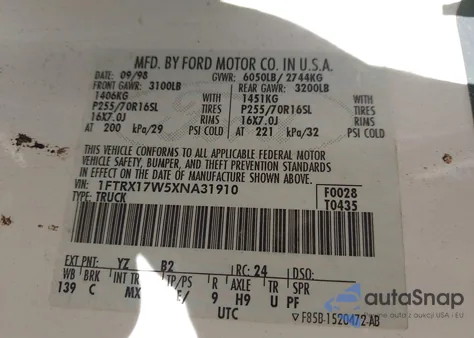 1999 Ford F-150 Lariat/Work Series/Xl/Xlt z USA, uszkodzony, nr VIN 1FTRX17W5XNA31910